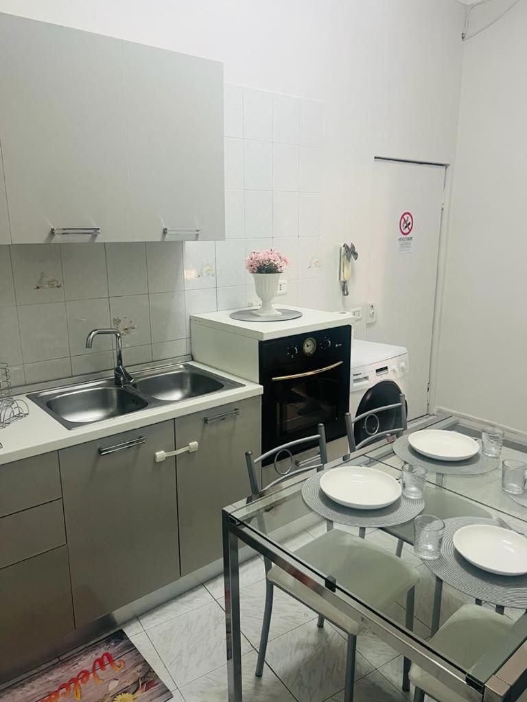 Tiffany House Apartment Naples